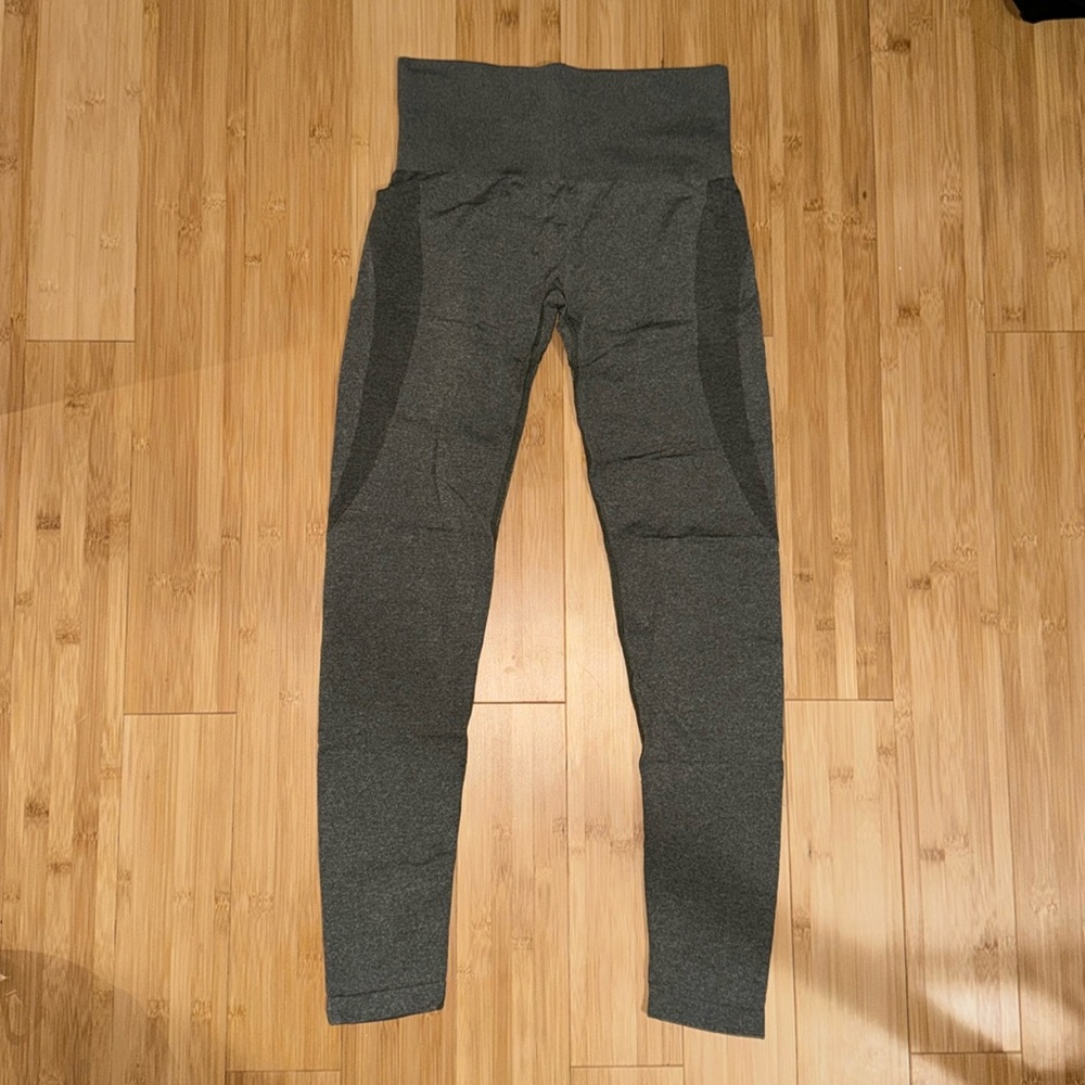 NVGTN Khaki OG Contour Leggings sz M